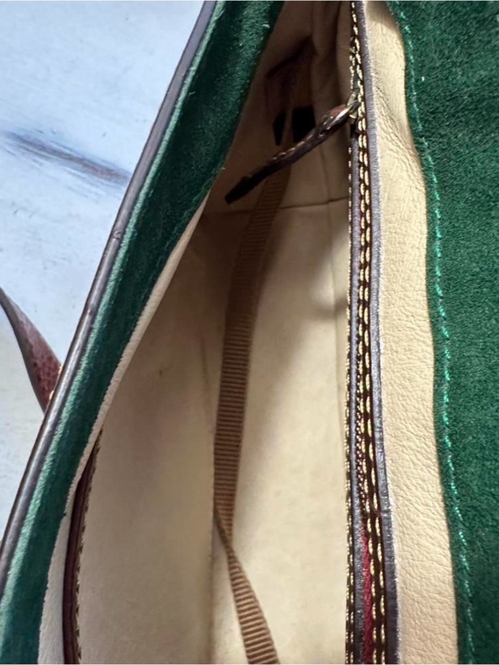 Florentine Leather Dooney & Bourke Patina Brown Crossbody Bag with Gold Hardware - Picture 4 of 8